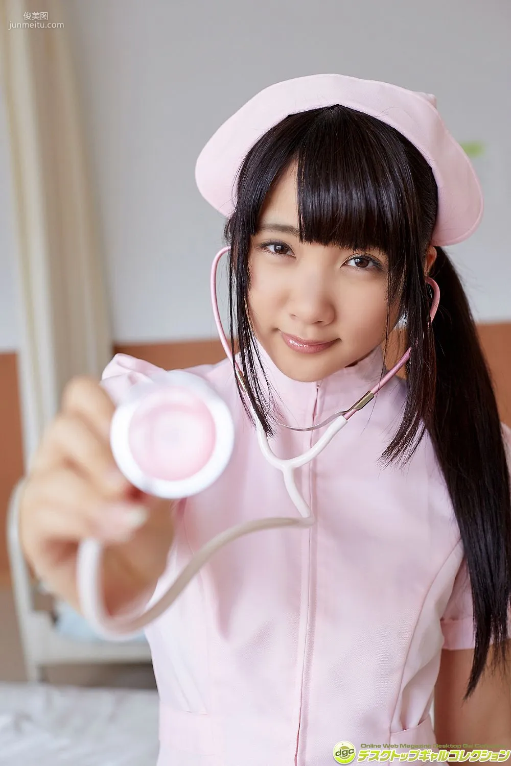 水沢柚乃《声優にもチャレンジ！巨乳ゲームアイドル！》 [DGC] 写真集8