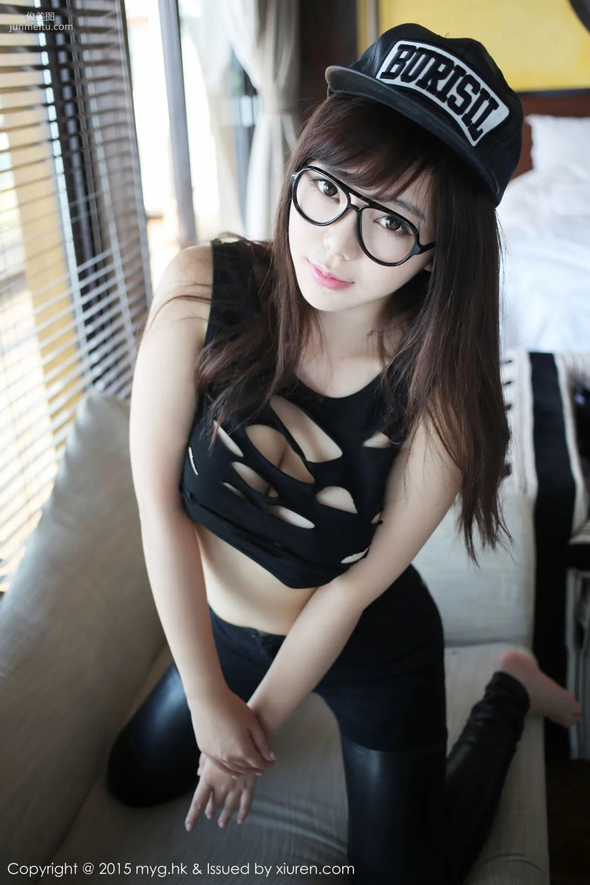 Big Breasts Fei @ Liu Feier Faye 'Outdoor Milk Chapter + Indoor Sexy Leather Pants Chapter!' [MyGirl] Vol.109 Photo Set photo 50