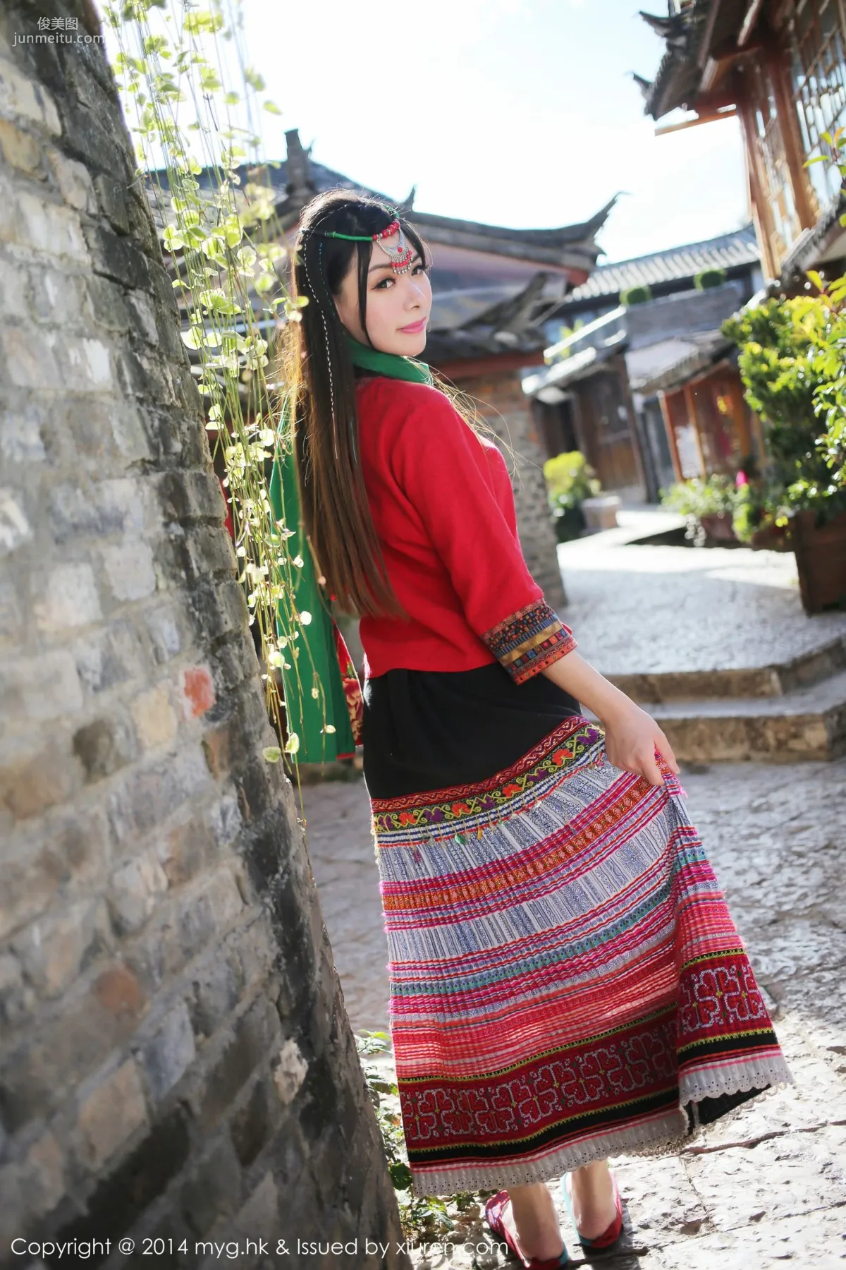 MARA Jiang, Ethnic Style + Policewoman COS + Private Shoot [MyGirl] Vol.071 Photo Set photo 11