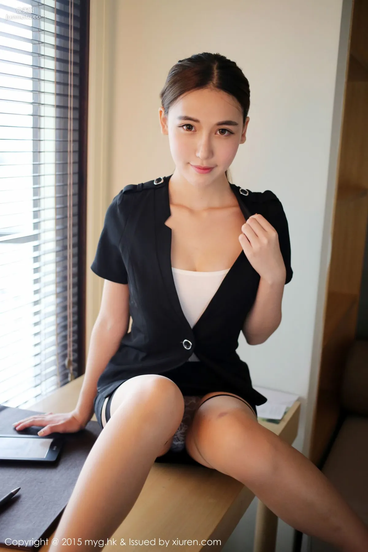 Xionga BOBO, Teacher Uniform Temptation [MyGirl] Vol.161 Photo Set photo 23