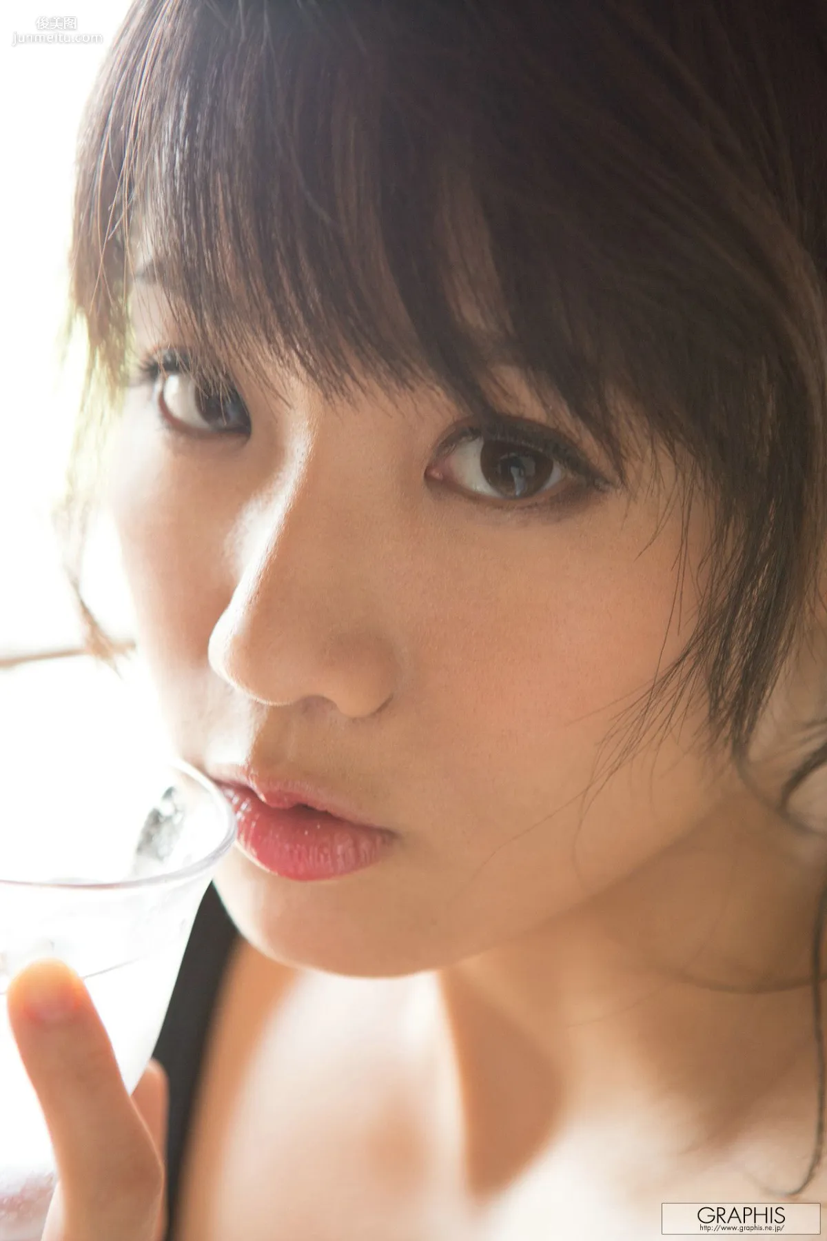 澁谷果歩《The Scoooop!!》 [Graphis] Gals 寫真集 35