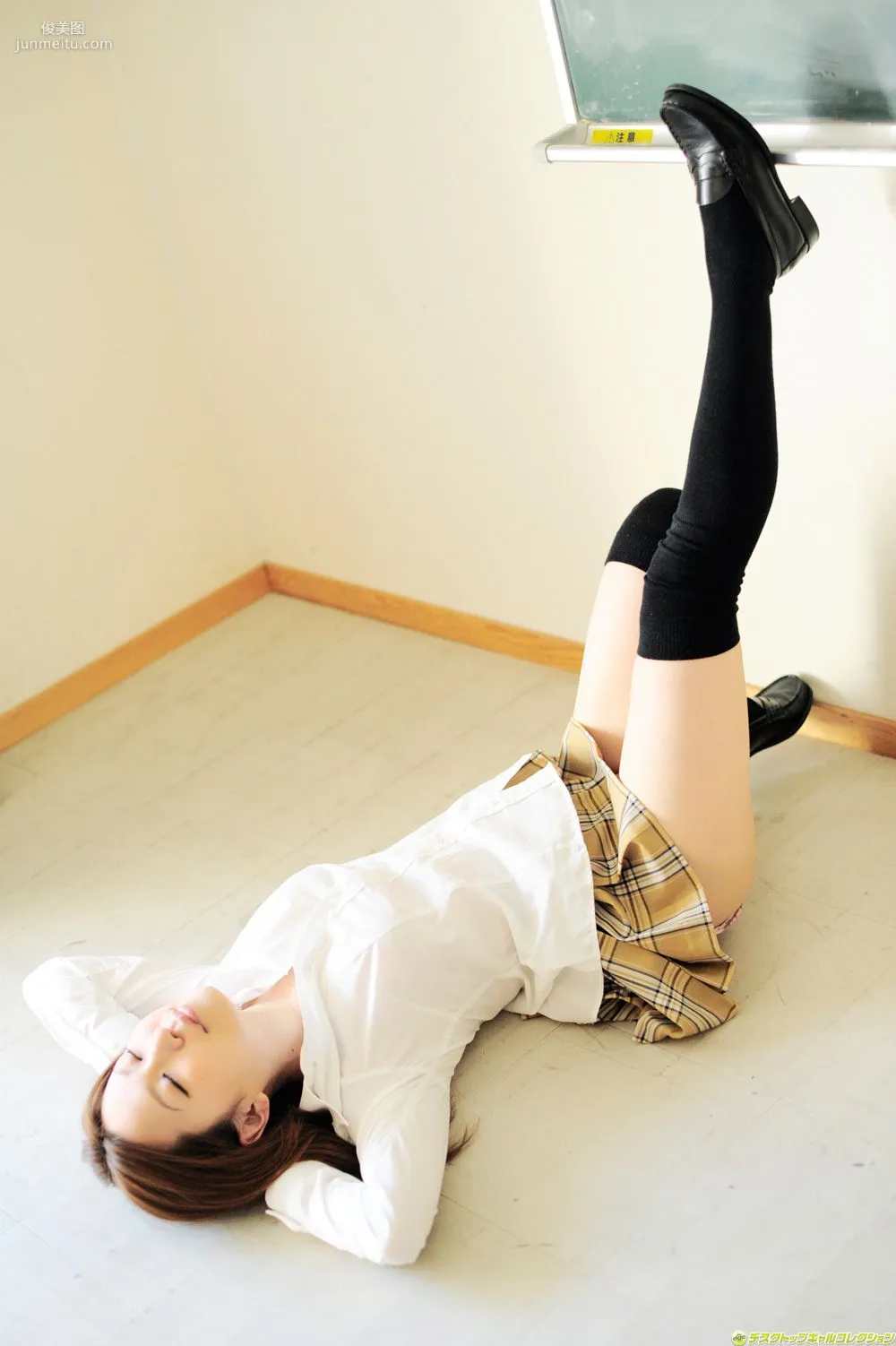 [DGC] NO.962 Miyu Kanzaki Uniform Beautiful Girl Paradise Photo Set photo 36