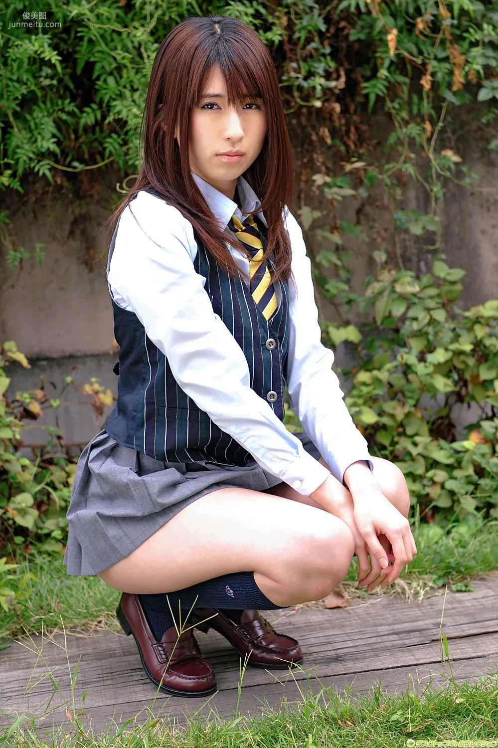 [DGC] NO.894 Yuri Kitatani School Uniform Beautiful Girl Paradise Photo Set photo 25