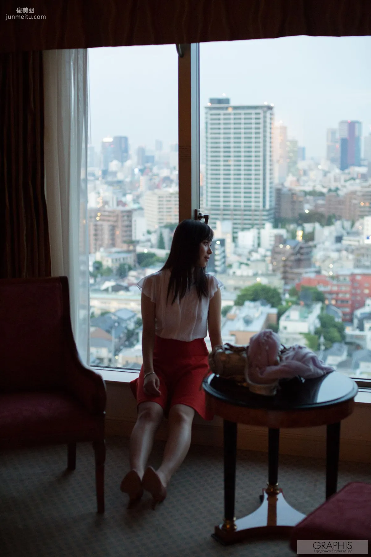 小川桃果 [Graphis] First Gravure 初脫ぎ娘 写真集41