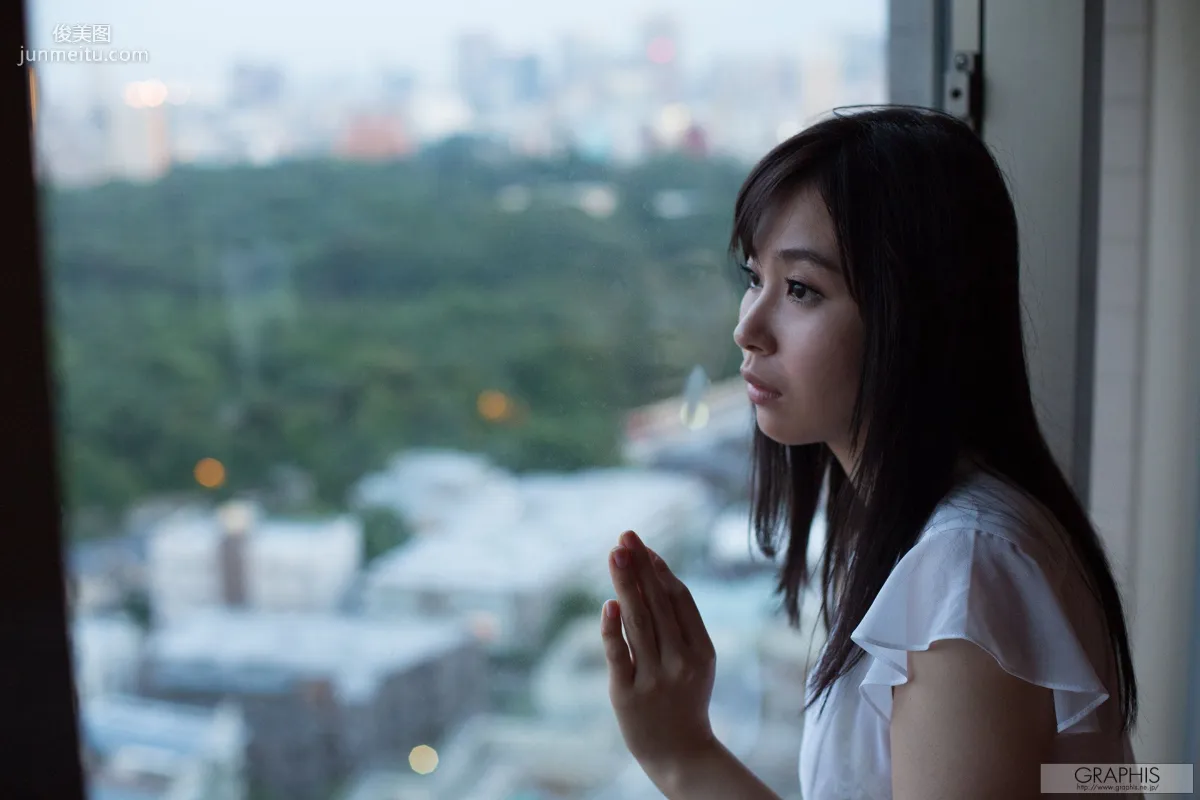 小川桃果 [Graphis] First Gravure 初脫ぎ娘 写真集40