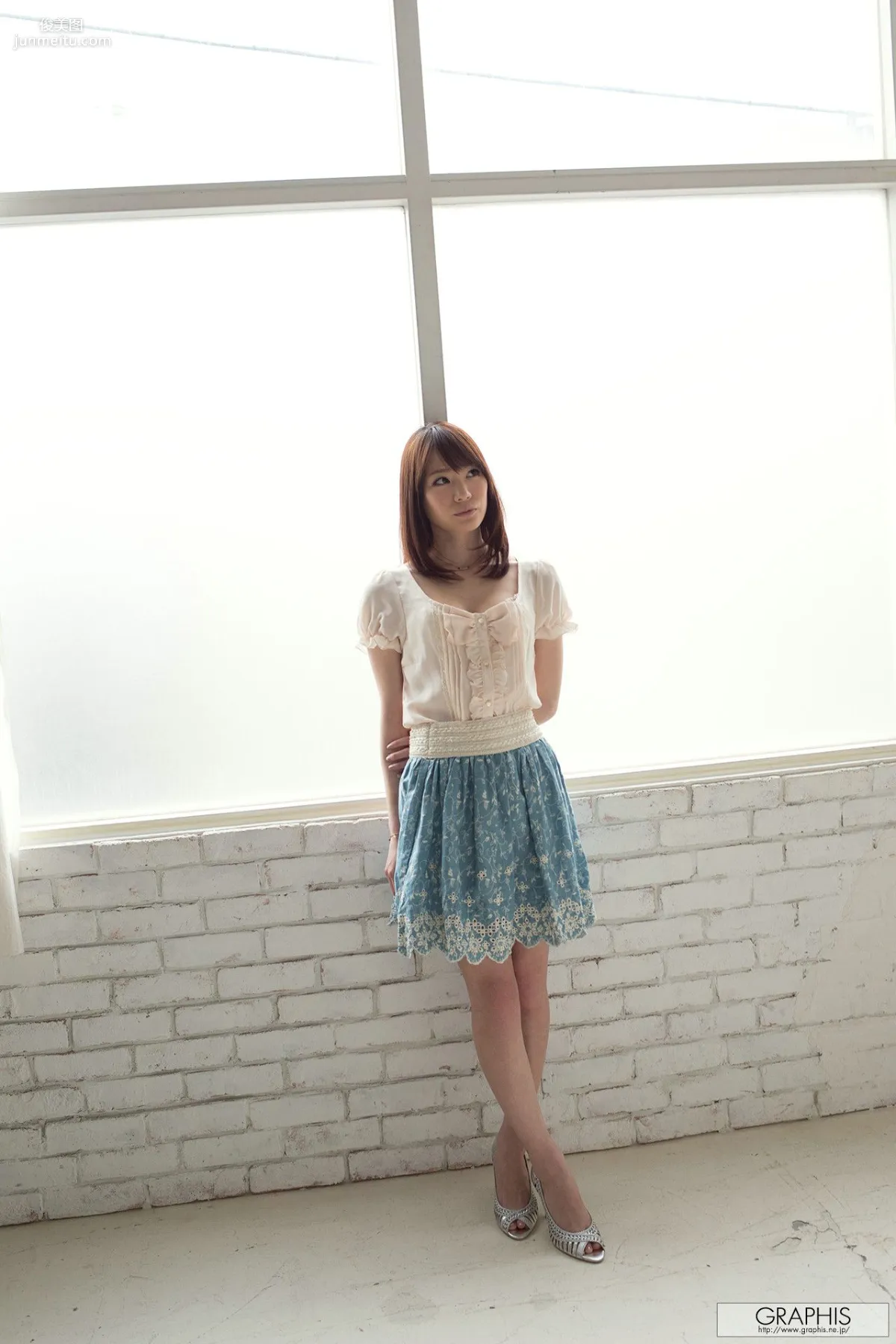 鈴村あいり《Quietly》 [Graphis] Gals 写真集2