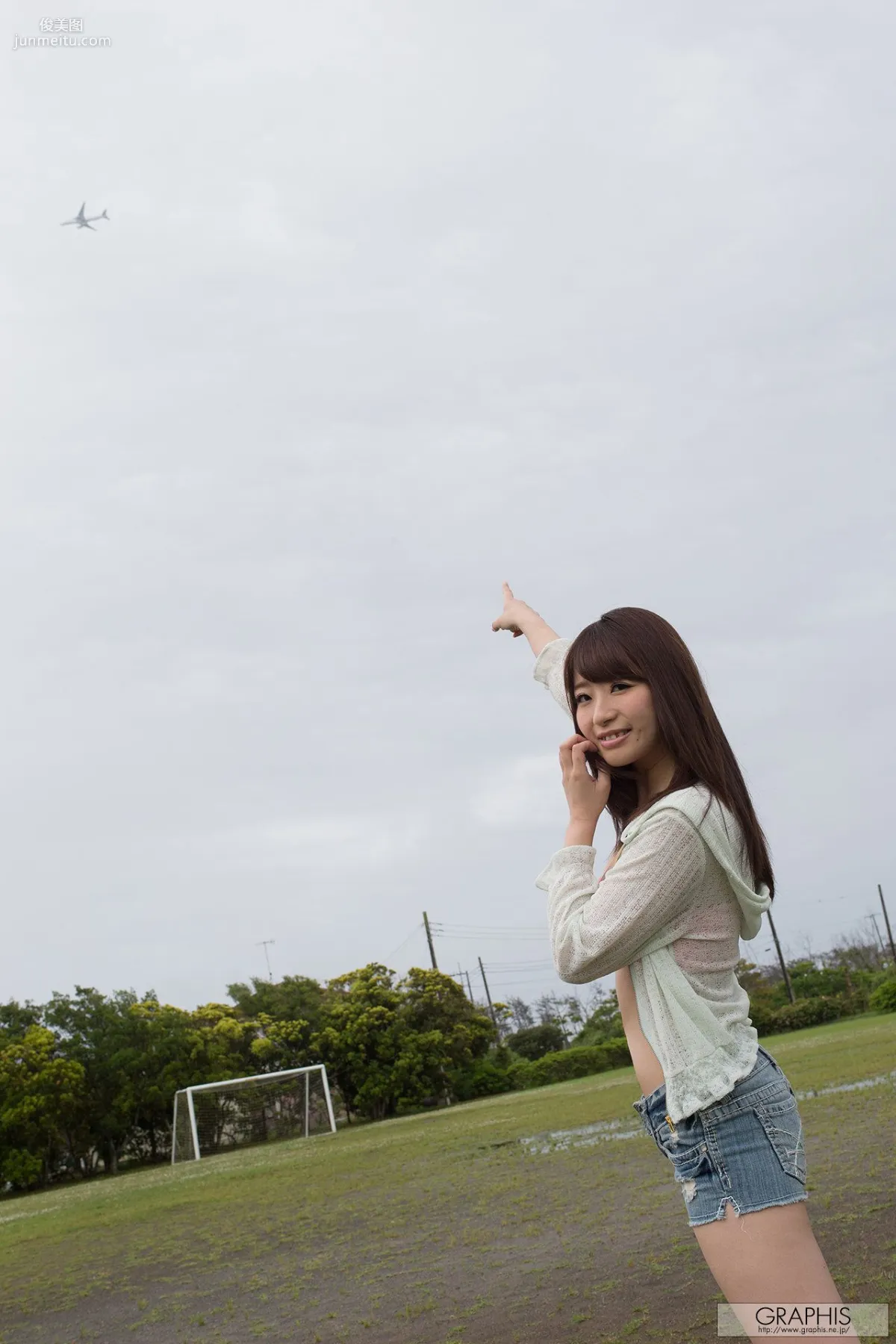 初美沙希《Caucus Race》 [Graphis] Gals 写真集13