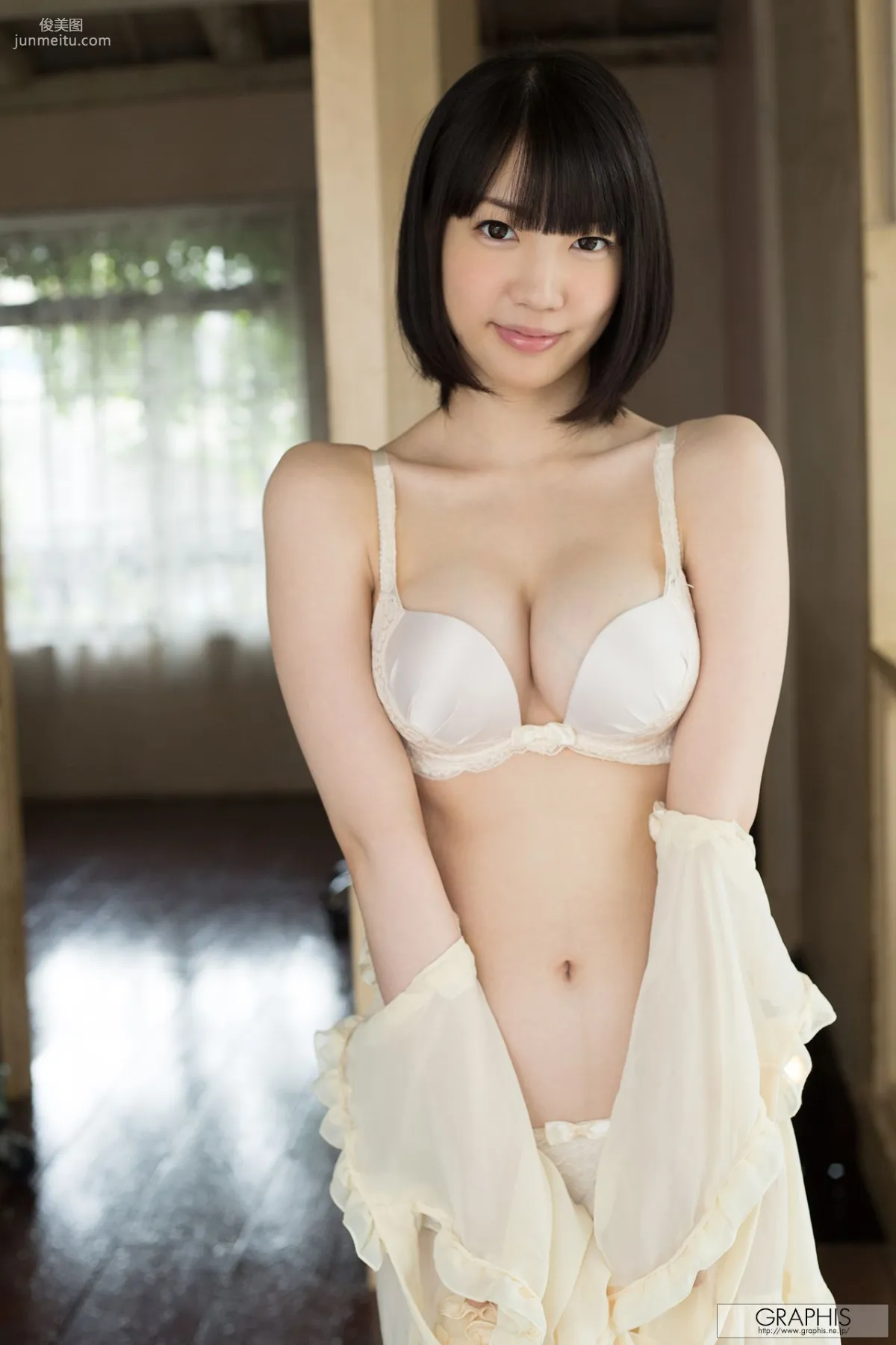 鈴木心春《Frontier》 [Graphis] Gals 写真集25