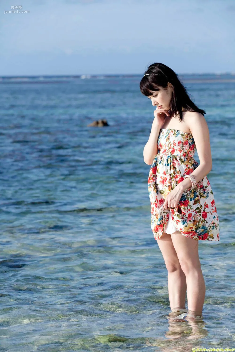 由愛可奈《見た目は清純。でもホントは淫亂なんです…》寫真集 [DGC] NO.1063 4