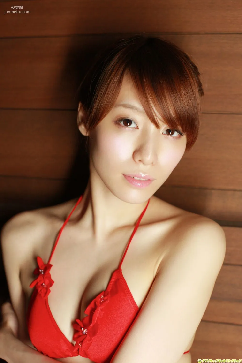 Erika Tsunashima 'Getting Close to the Bare Skin of a Superb Slender Older Sister' Photo Set [DGC] NO.1054 photo 86