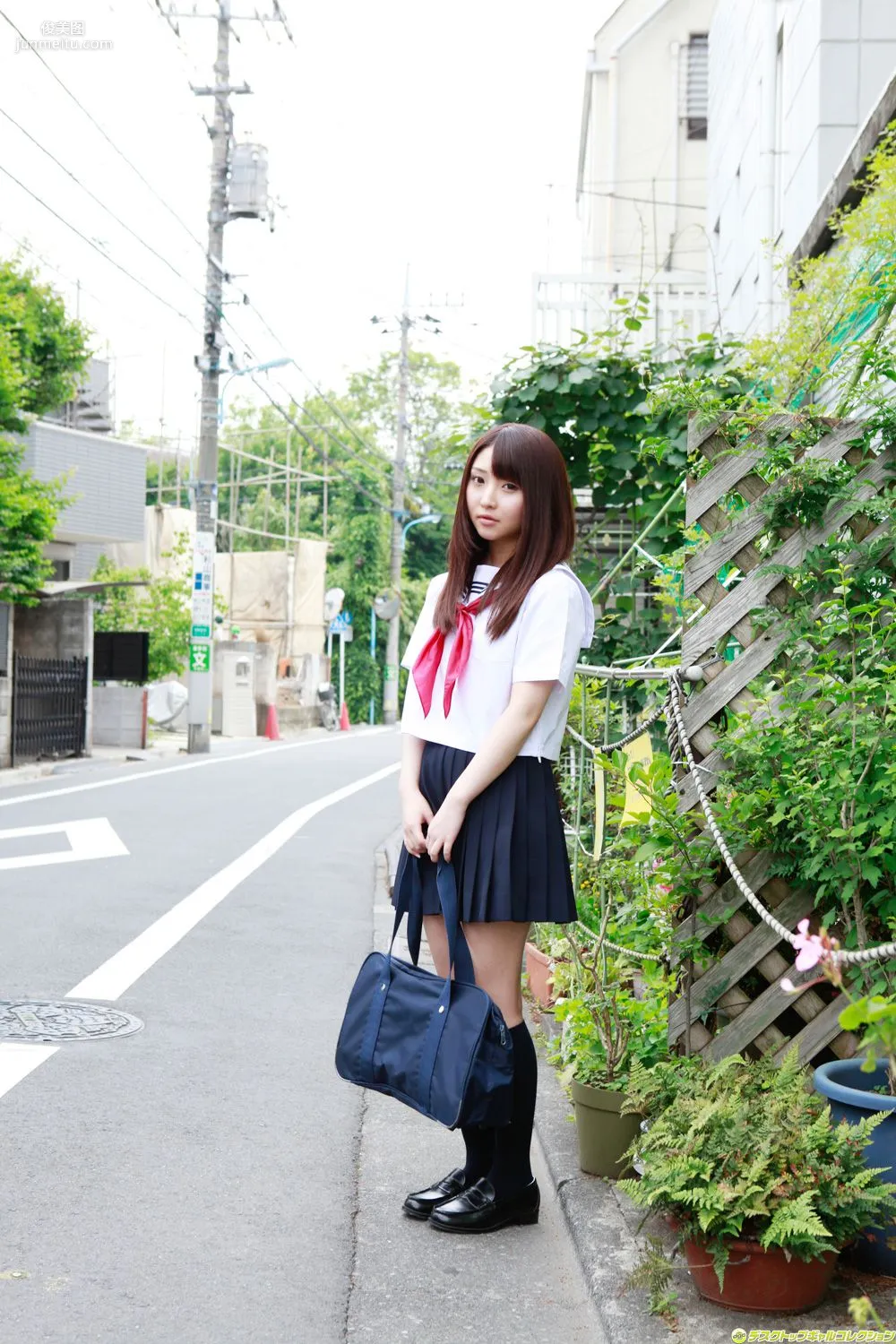 Yoshiko Suenaga, Uniform After School Too? Or Shall We Change into Swimsuits? Photo Set [DGC] NO.1052 photo 2