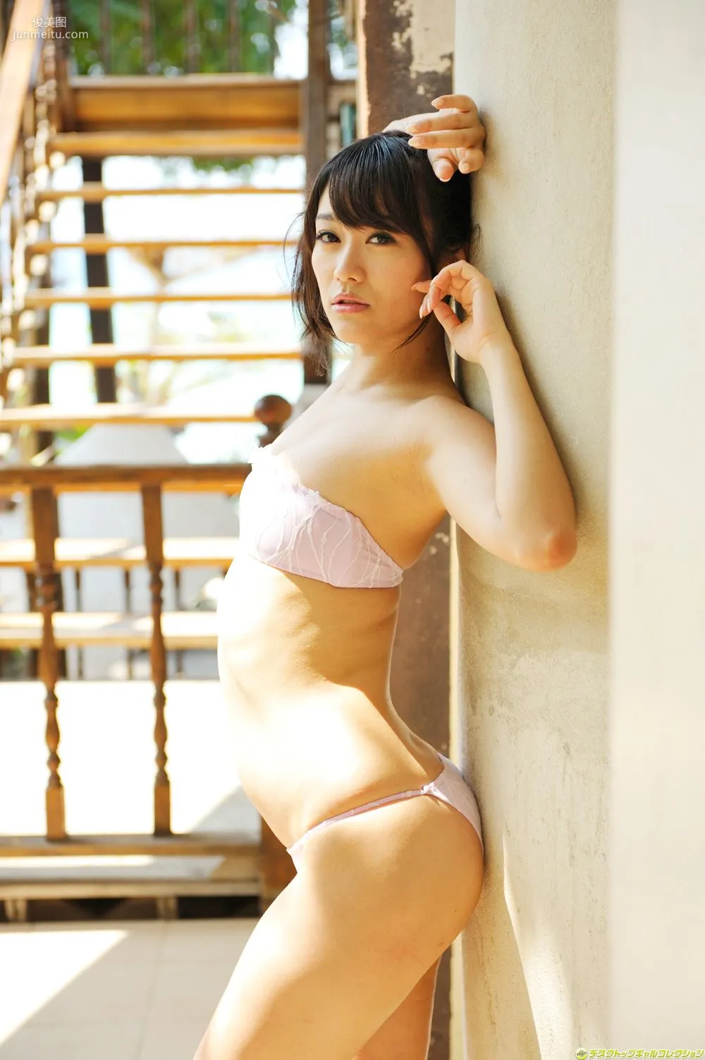 西野翔《ルックス抜群!ビーチで輝く女神のヒップ》寫真集 [DGC] NO.1058 63
