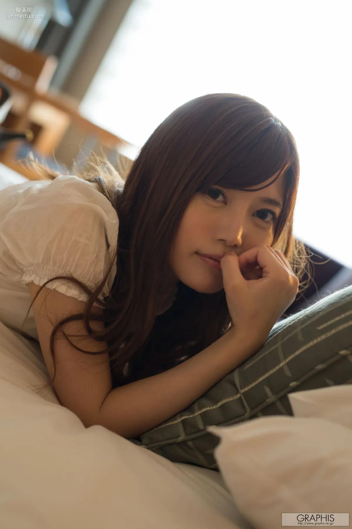 榊梨々亜/榊梨梨亞《Be shy》 [Graphis] Gals 寫真集 35