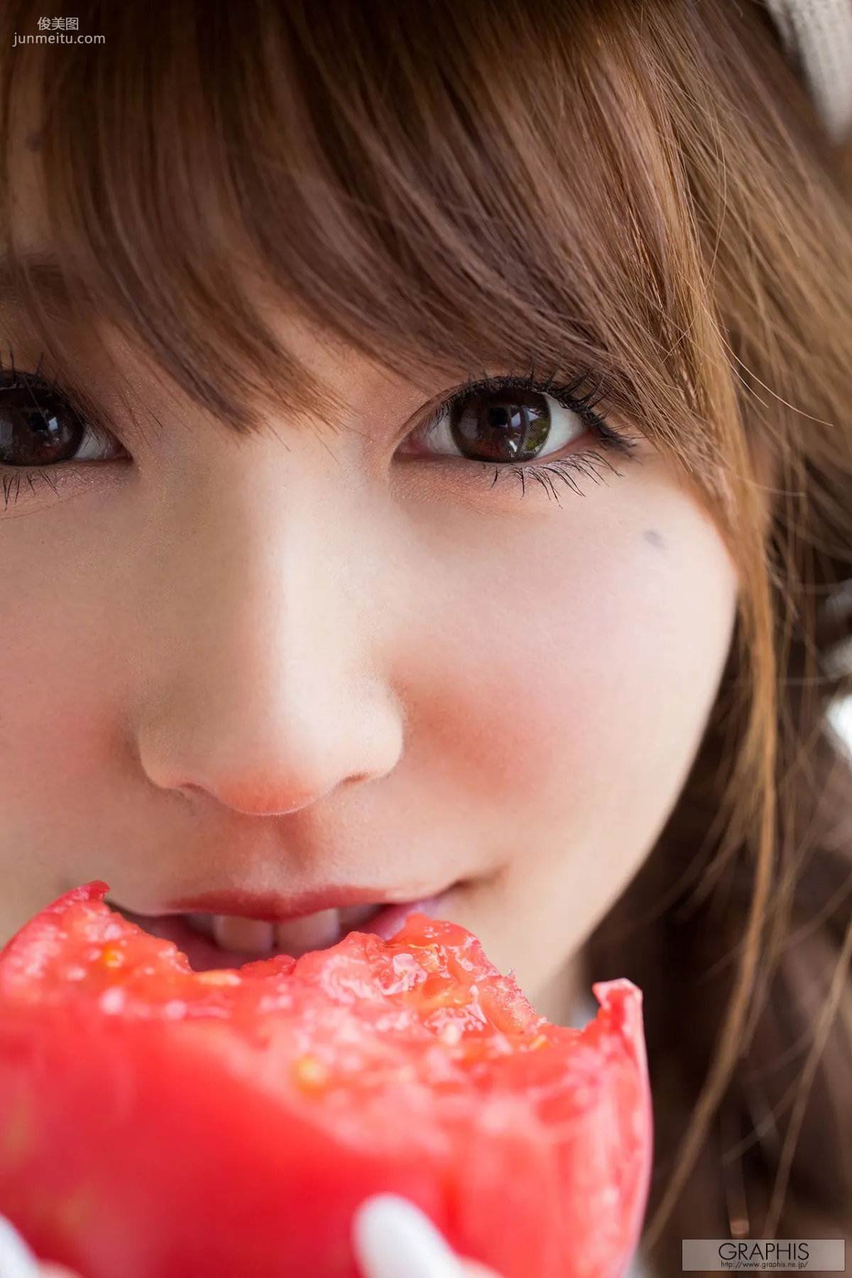 三上悠亜『Divine Sprout』 [Graphis] Gals 写真集5