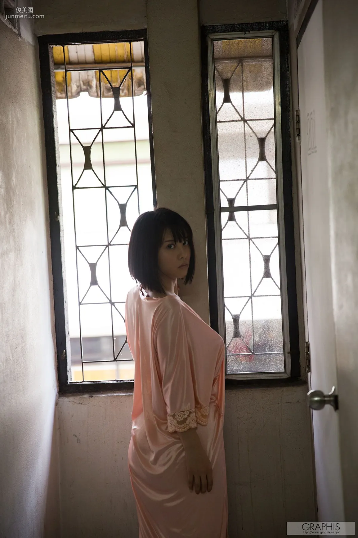 松岡ちな『Gifted』 [Graphis] Gals 写真集7