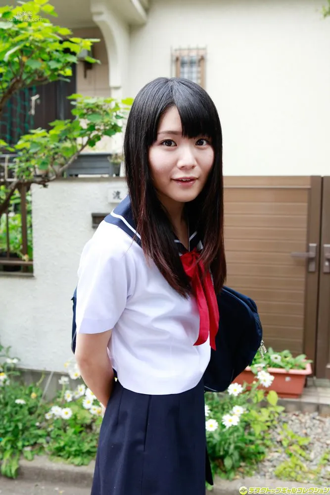 Sayaka Otonashi "An Immature Body of a Loli-Faced Beauty Who Looks Good in Uniform" Photo Set [DGC] NO.1046 photo 1