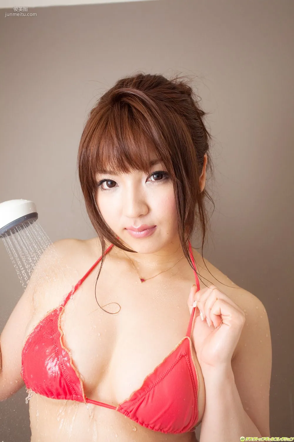 神咲詩織《肉感たっぷり！Gカップむっちりボディ》写真集 [DGC] NO.1075 94