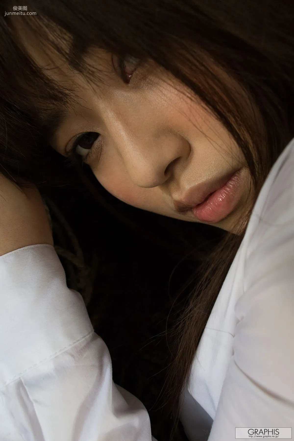Masami Ichikawa, I'm Here [Graphis] Gals Photo Set photo 15