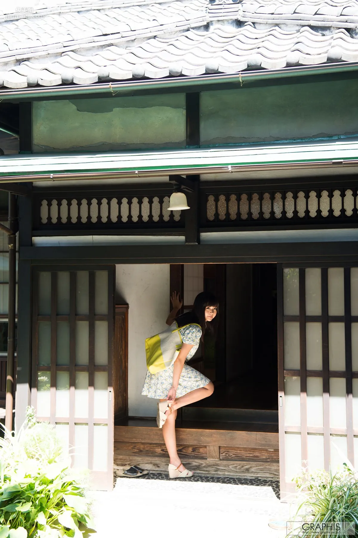 彩乃なな/彩乃奈奈『Whimsical cat』 [Graphis] Gals 写真集27