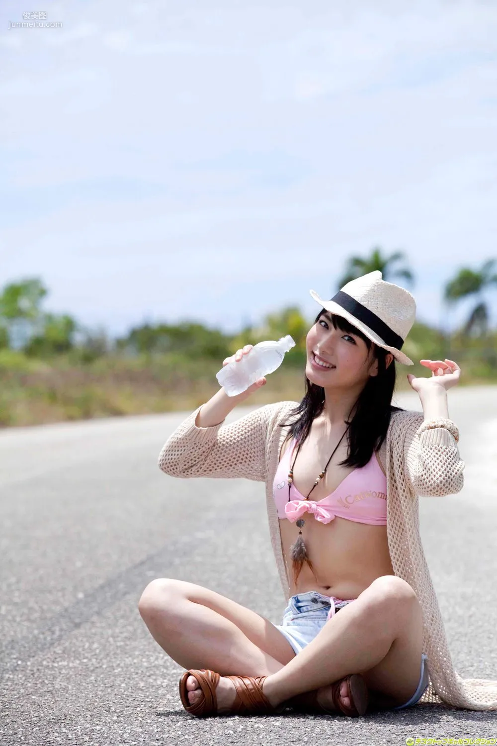 由愛可奈《見た目は清純。でもホントは淫亂なんです…》寫真集 [DGC] NO.1063 35