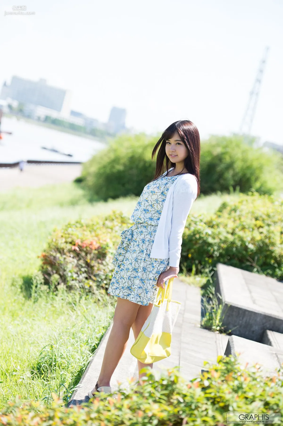 彩乃なな/彩乃奈奈『Whimsical cat』 [Graphis] Gals 写真集19