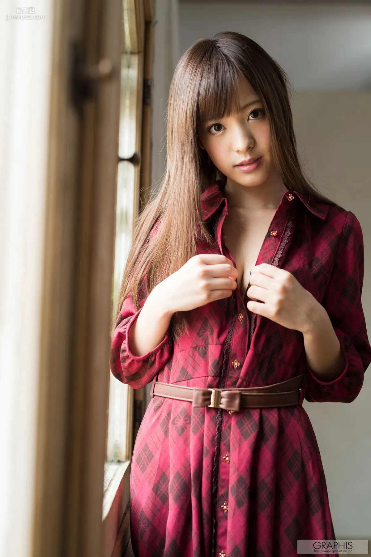 桃乃木かな『Dazzling fruit』 [Graphis] Gals 写真集5