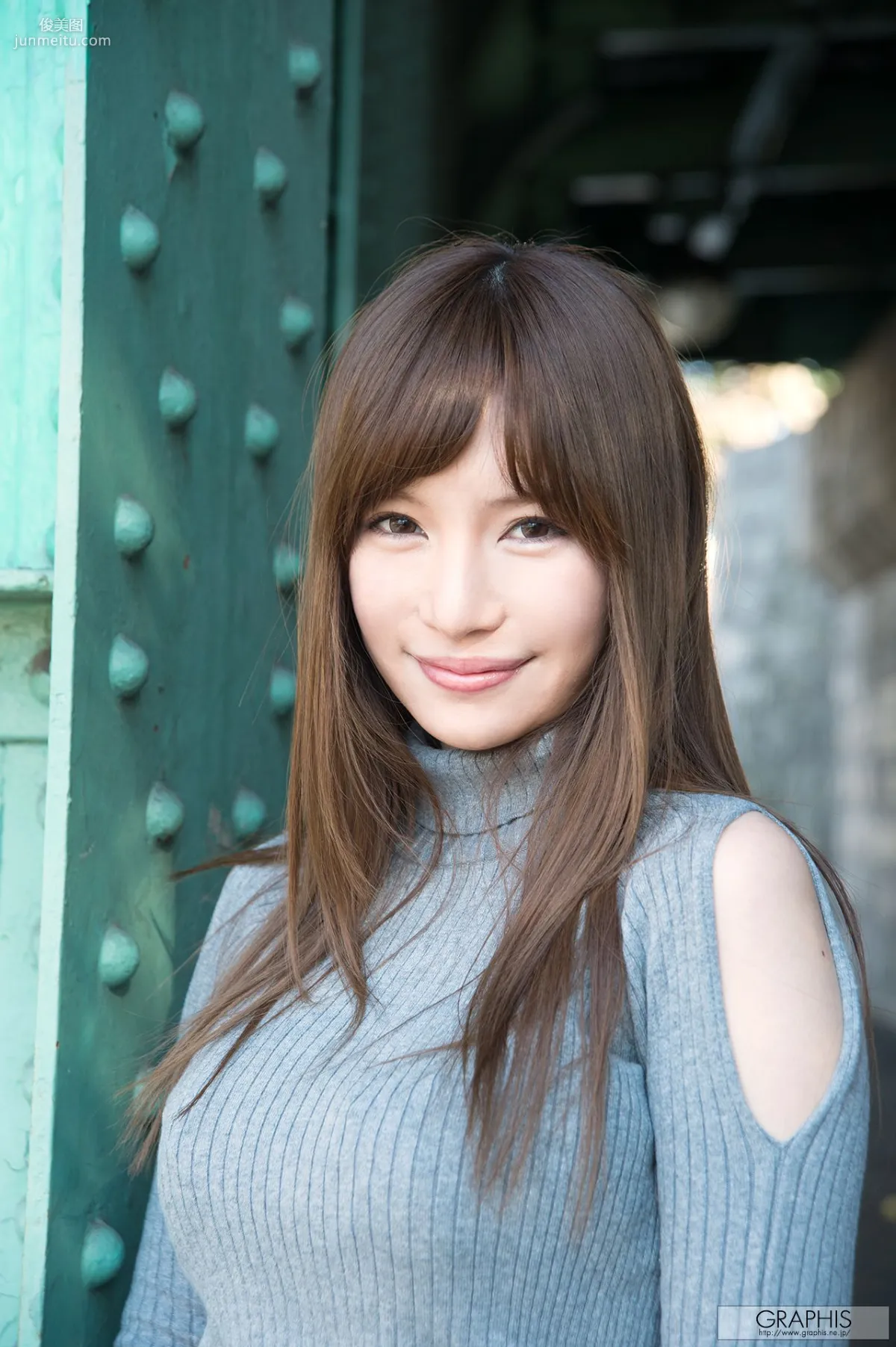 Aoi 葵『Float On』 [Graphis] Gals 写真集5