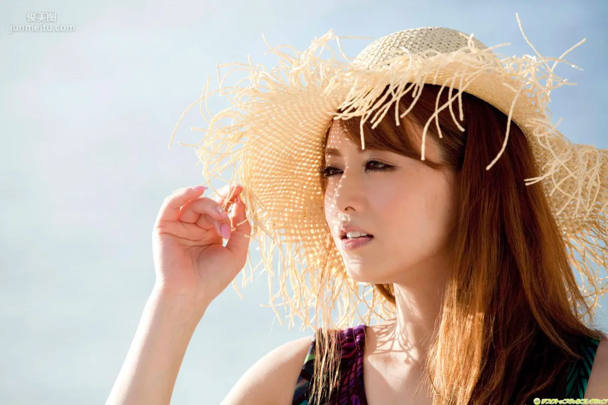 Akiho Yoshizawa, Beautiful S-Class Actress Shows Off Liberated Style in the South [DGC] NO.1057 Photo Set photo 95