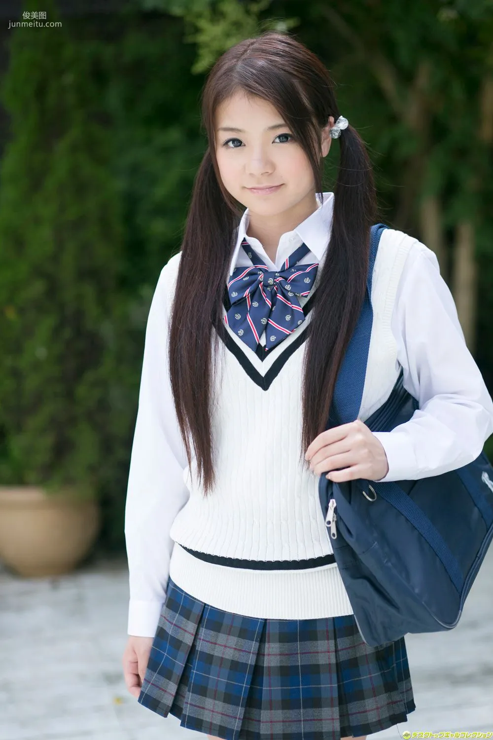 Kana Tsuruta 'The Ultimate Loli Big Bust Who Increased Her Lewdness' Photo Set [DGC] NO.1076 photo 21