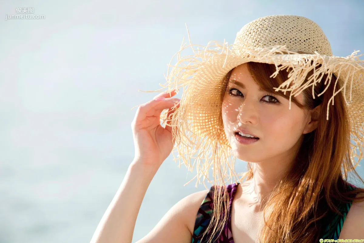 Akiho Yoshizawa, Beautiful S-Class Actress Shows Off Liberated Style in the South [DGC] NO.1057 Photo Set photo 96
