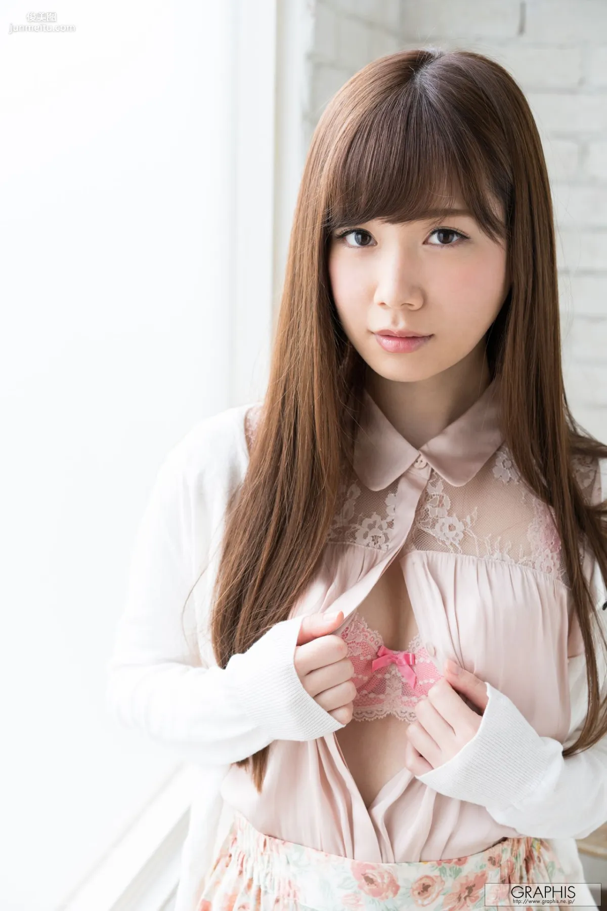 Tsumugi Akari 明里つむぎ/明里紬 [Graphis] First Gravure 初脫ぎ娘  写真集6
