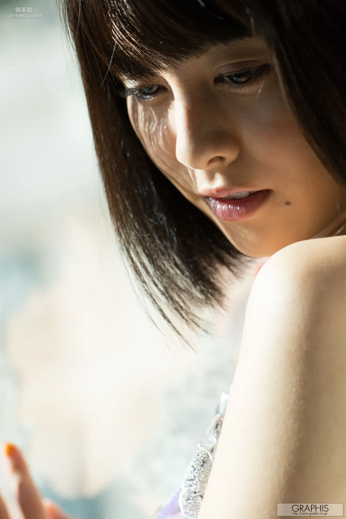 松岡ちな『Gifted』 [Graphis] Gals 写真集23