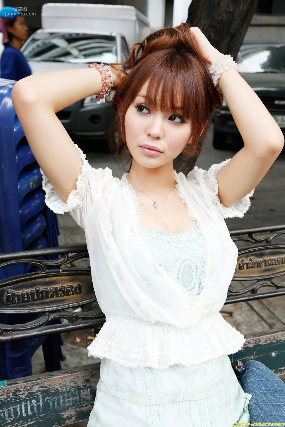 Emiri Okazaki, From Gal Model to the AV World, A Resolute Transformation Photo Set [DGC] NO.1064 photo 5
