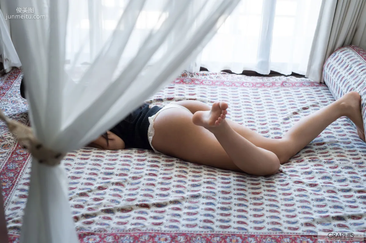 辻本杏《Oriental Lily》 [Graphis] Gals 写真集34