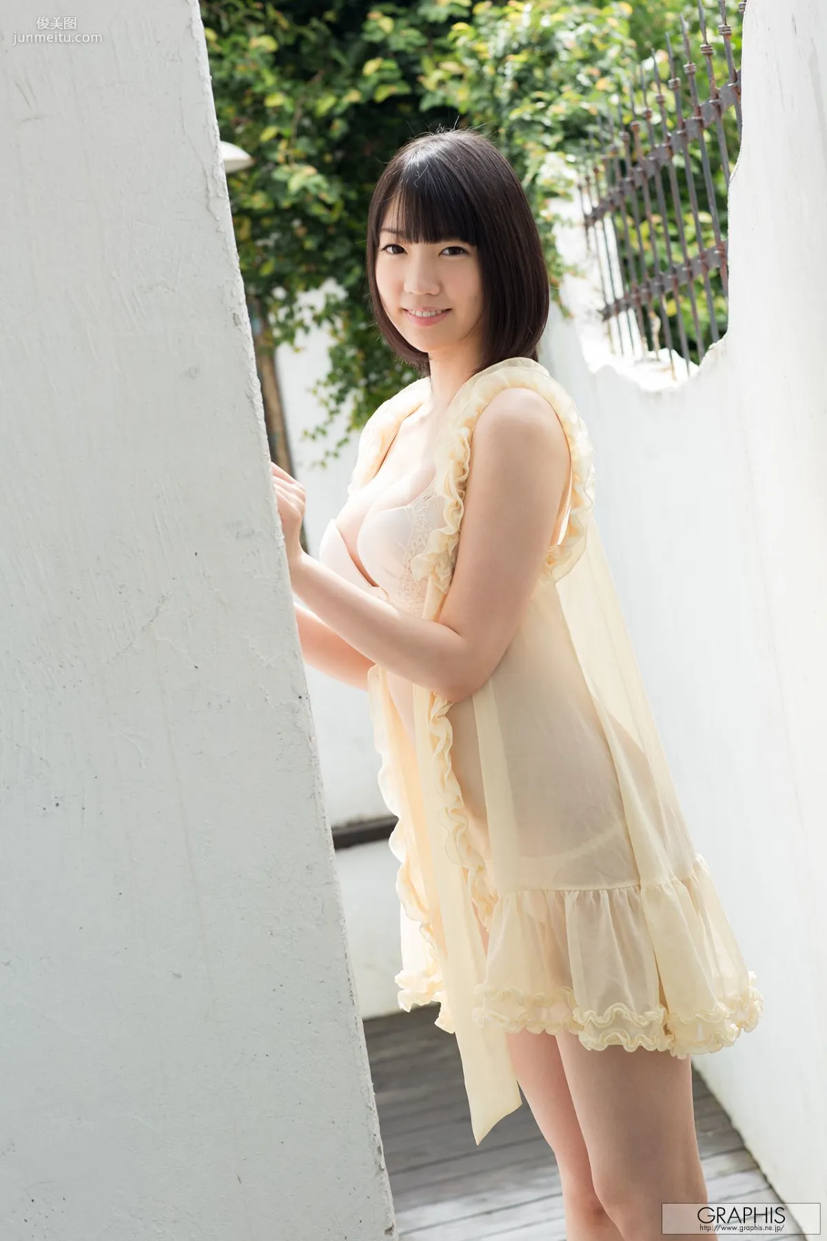 鈴木心春《Frontier》 [Graphis] Gals 写真集15