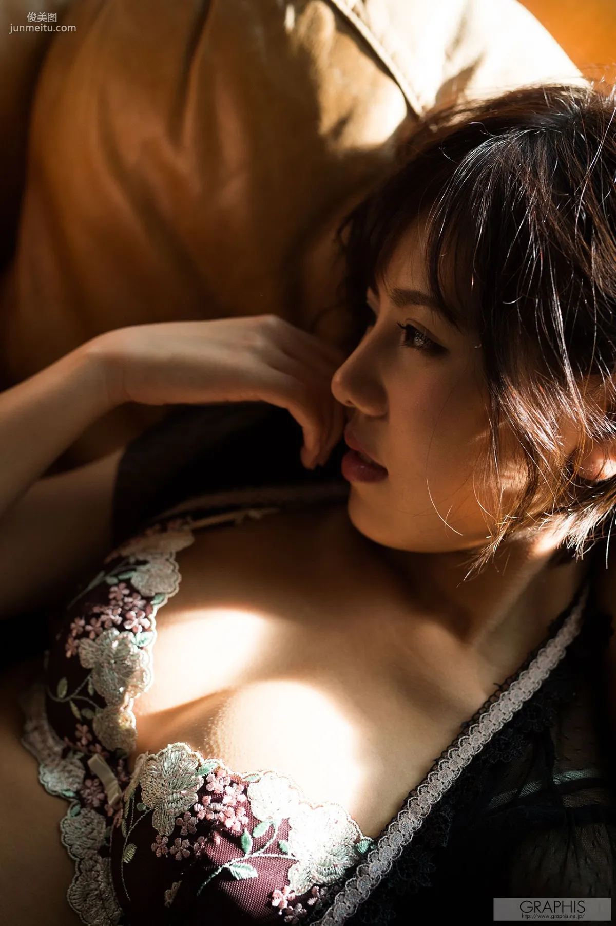 Aoi Akane: Graphis First Gravure photo 42