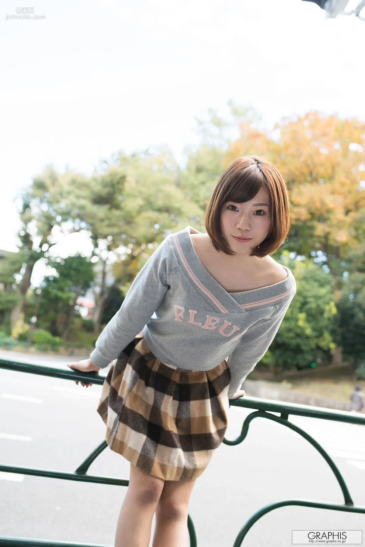 Tsubasa 翼 [Graphis] First Gravure 初脫ぎ娘 写真集2