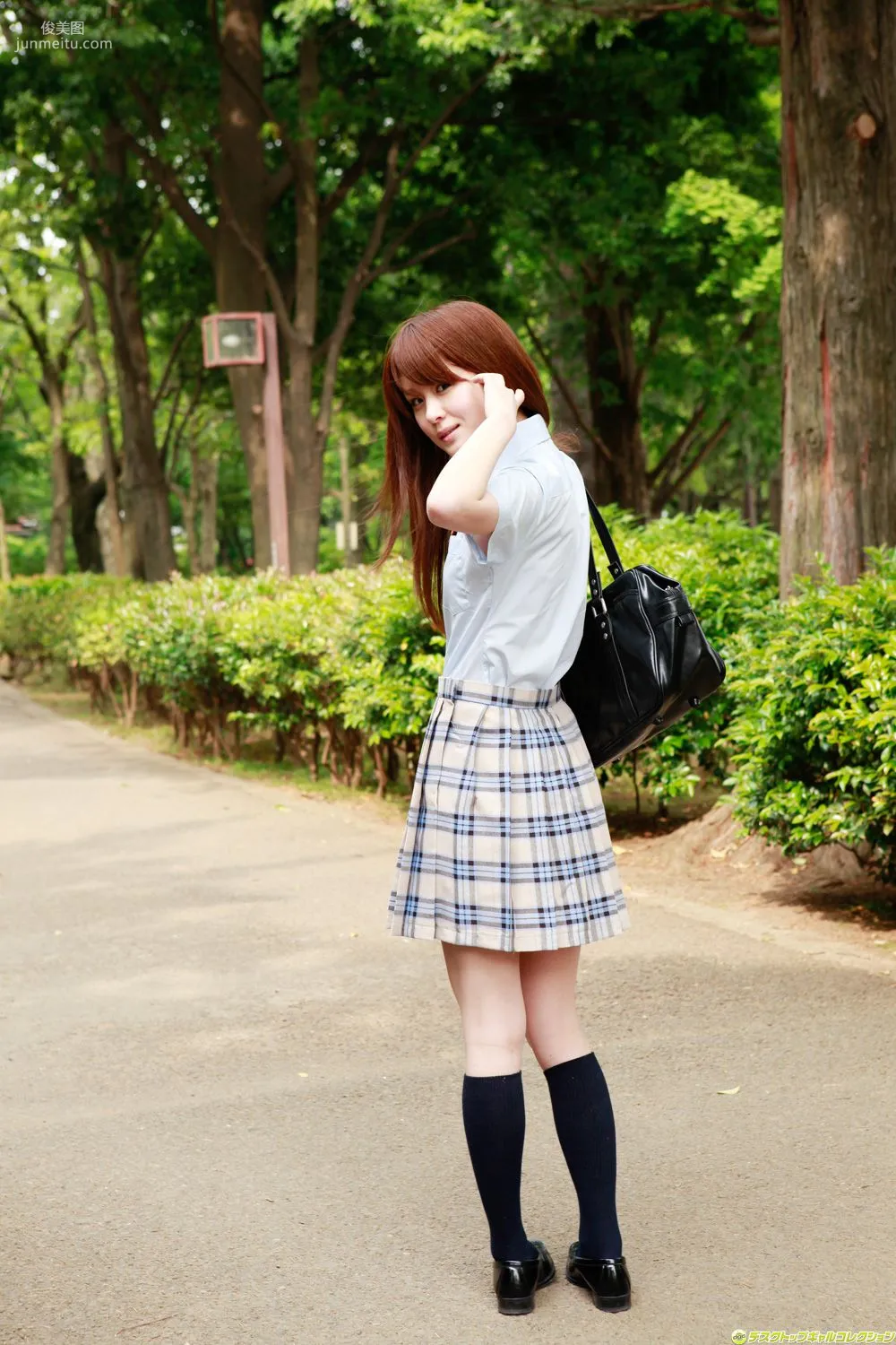 Shiori Asana "Sweet Loli Face and Uniform Perfect Fusion!" Photo Set [DGC] NO.1040 photo 49