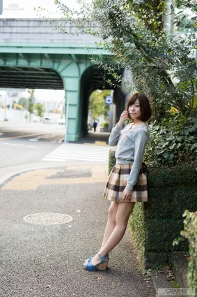 Tsubasa 翼 [Graphis] First Gravure 初脫ぎ娘 寫真集