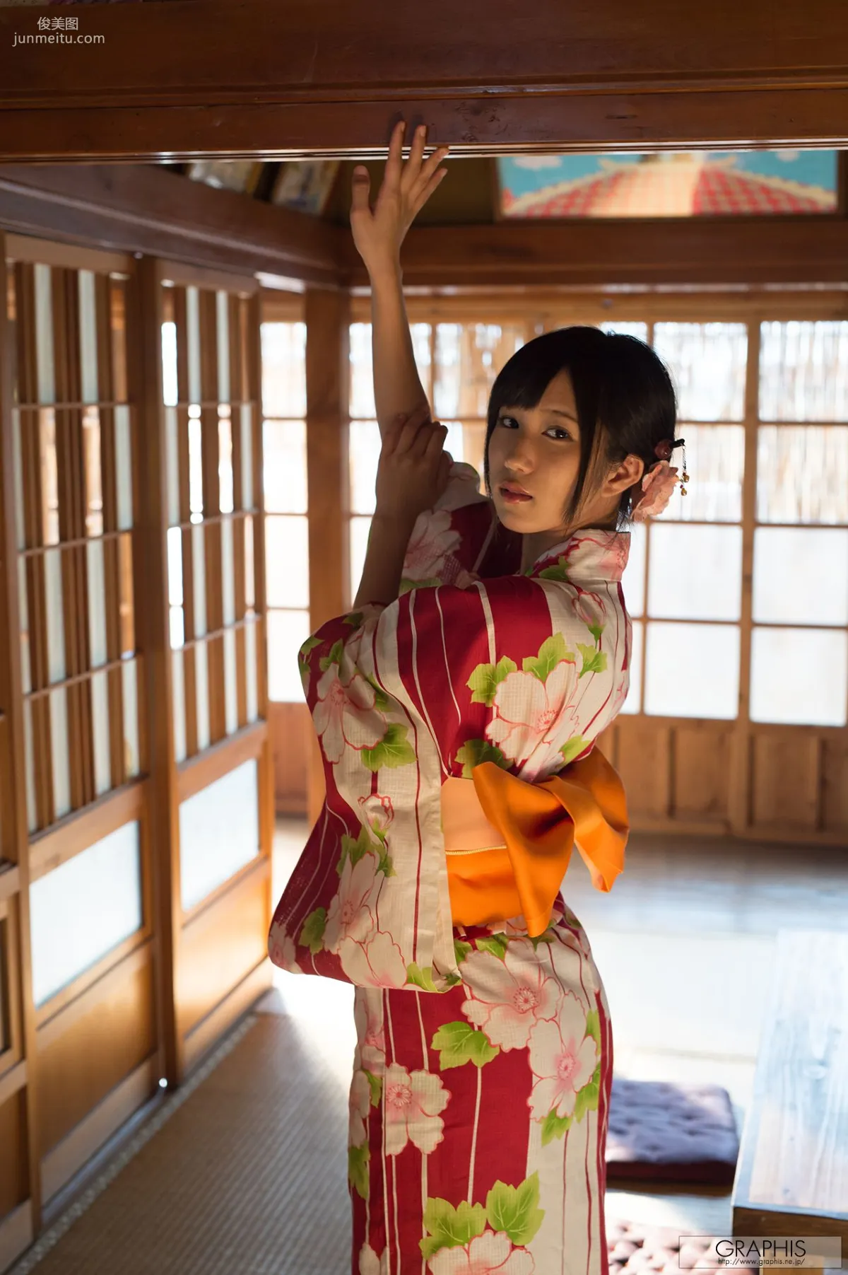 湊莉久《Winter Special Gallery》 [Graphis] 寫真集 2