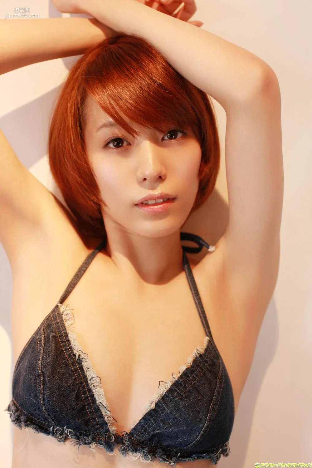 Erika Tsunashima 'Getting Close to the Bare Skin of a Superb Slender Older Sister' Photo Set [DGC] NO.1054 photo 23