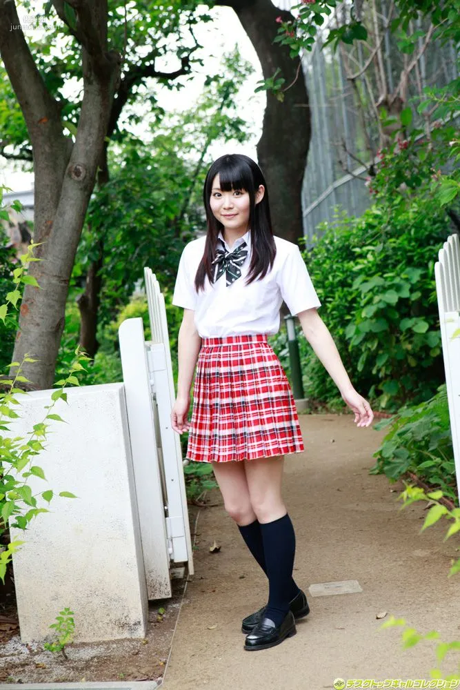 Sayaka Otonashi "An Immature Body of a Loli-Faced Beauty Who Looks Good in Uniform" Photo Set [DGC] NO.1046 photo 27