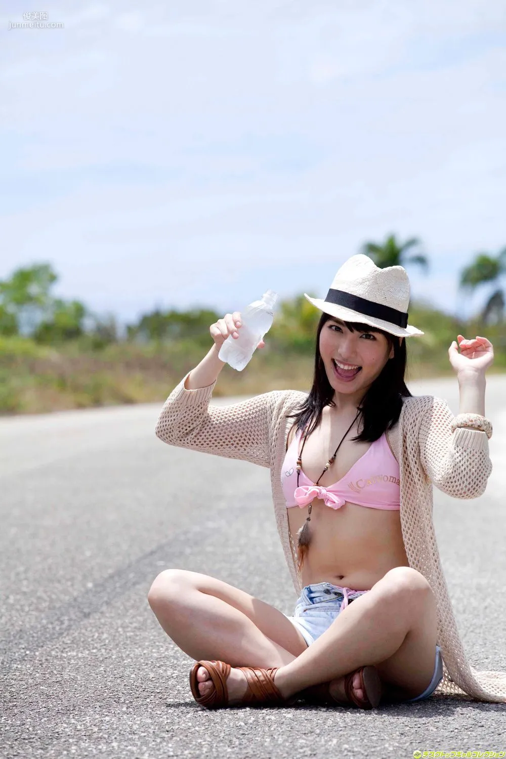 由愛可奈《見た目は清純。でもホントは淫亂なんです…》寫真集 [DGC] NO.1063 36