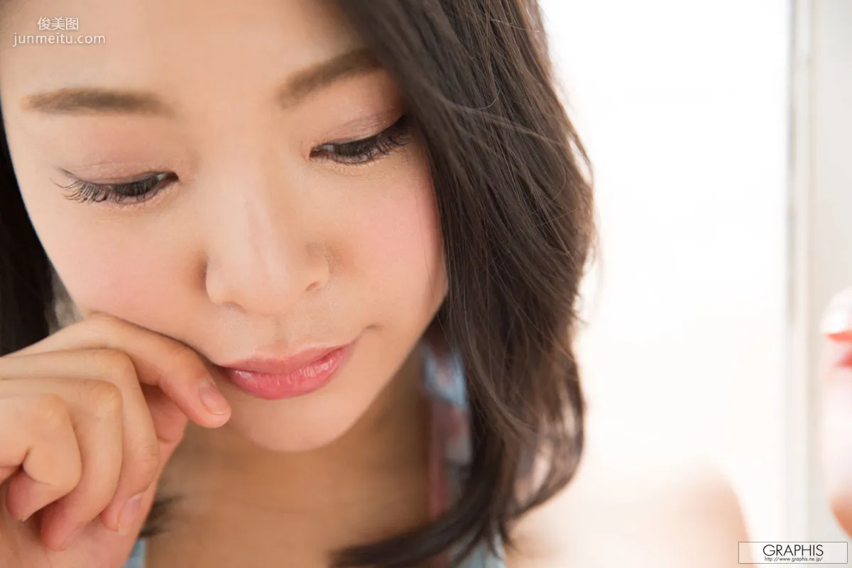 Manaka Minami [Graphis] First Gravure First Nude Girl Photo Set photo 4