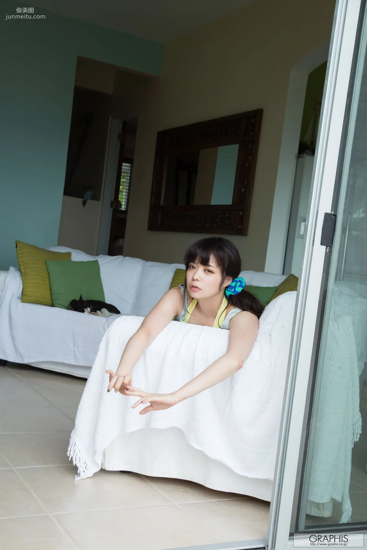 凰かなめ『lovely doll』 [Graphis] Gals 写真集37