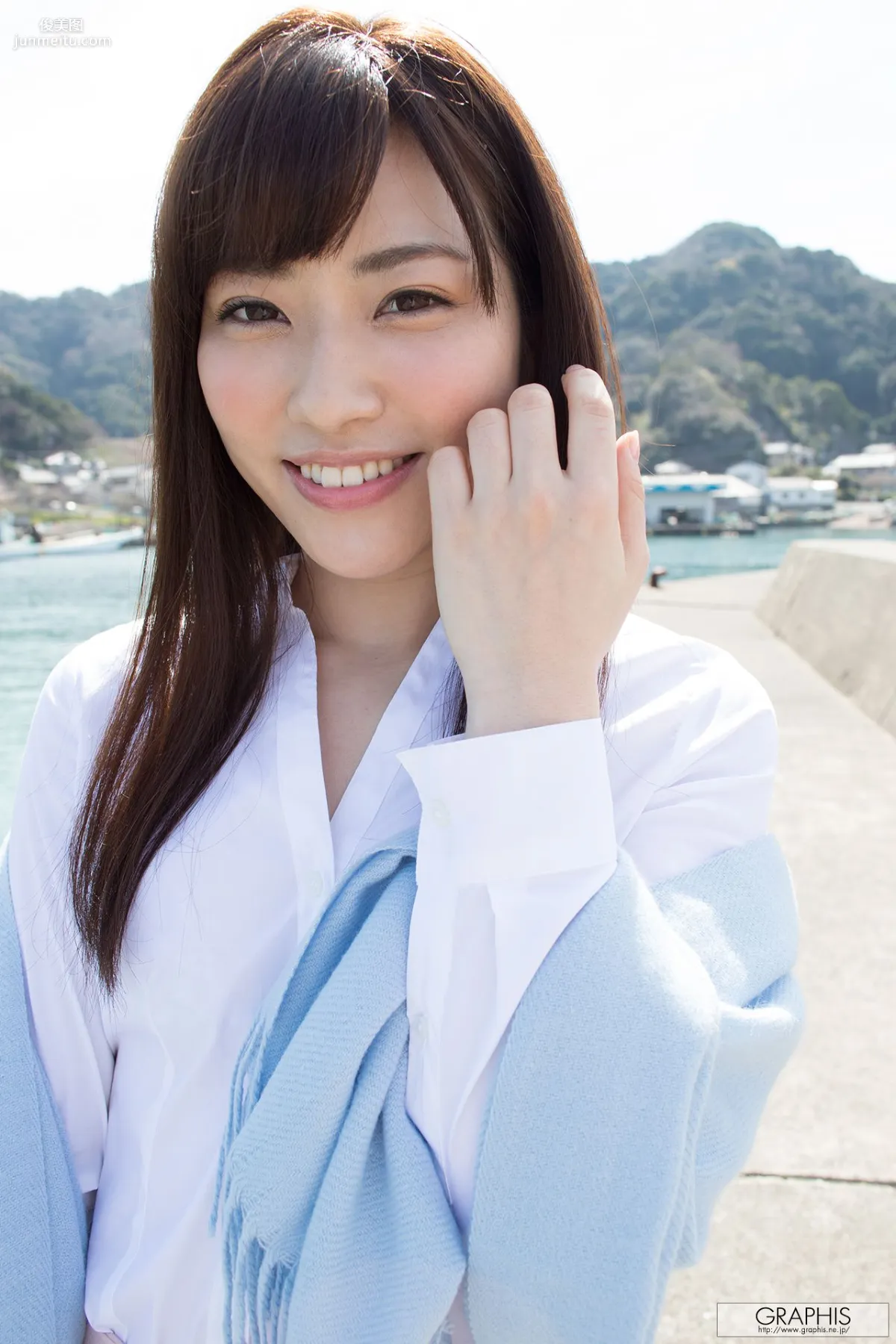 Masami Ichikawa, I'm Here [Graphis] Gals Photo Set photo 4