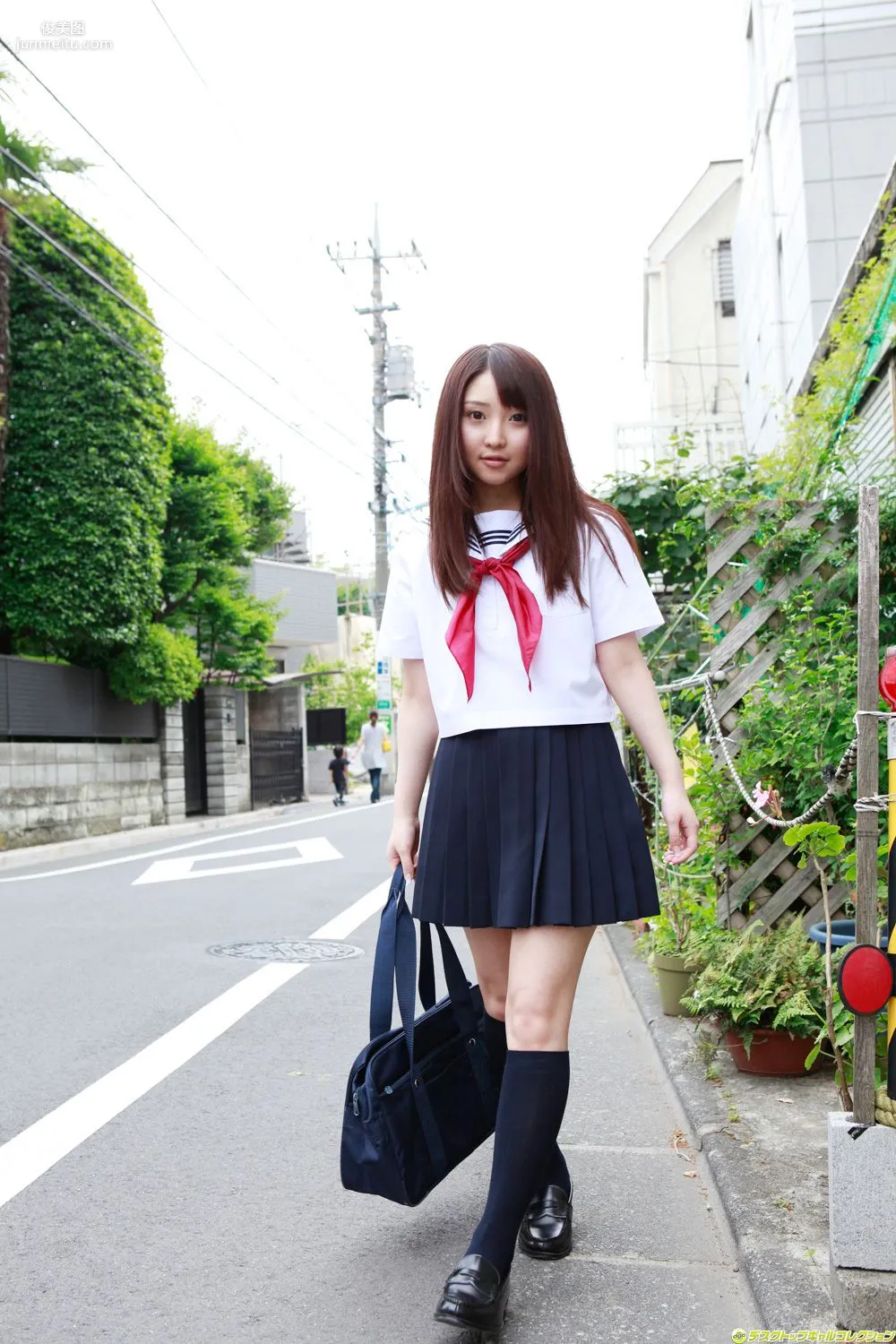Yoshiko Suenaga, Uniform After School Too? Or Shall We Change into Swimsuits? Photo Set [DGC] NO.1052 photo 3