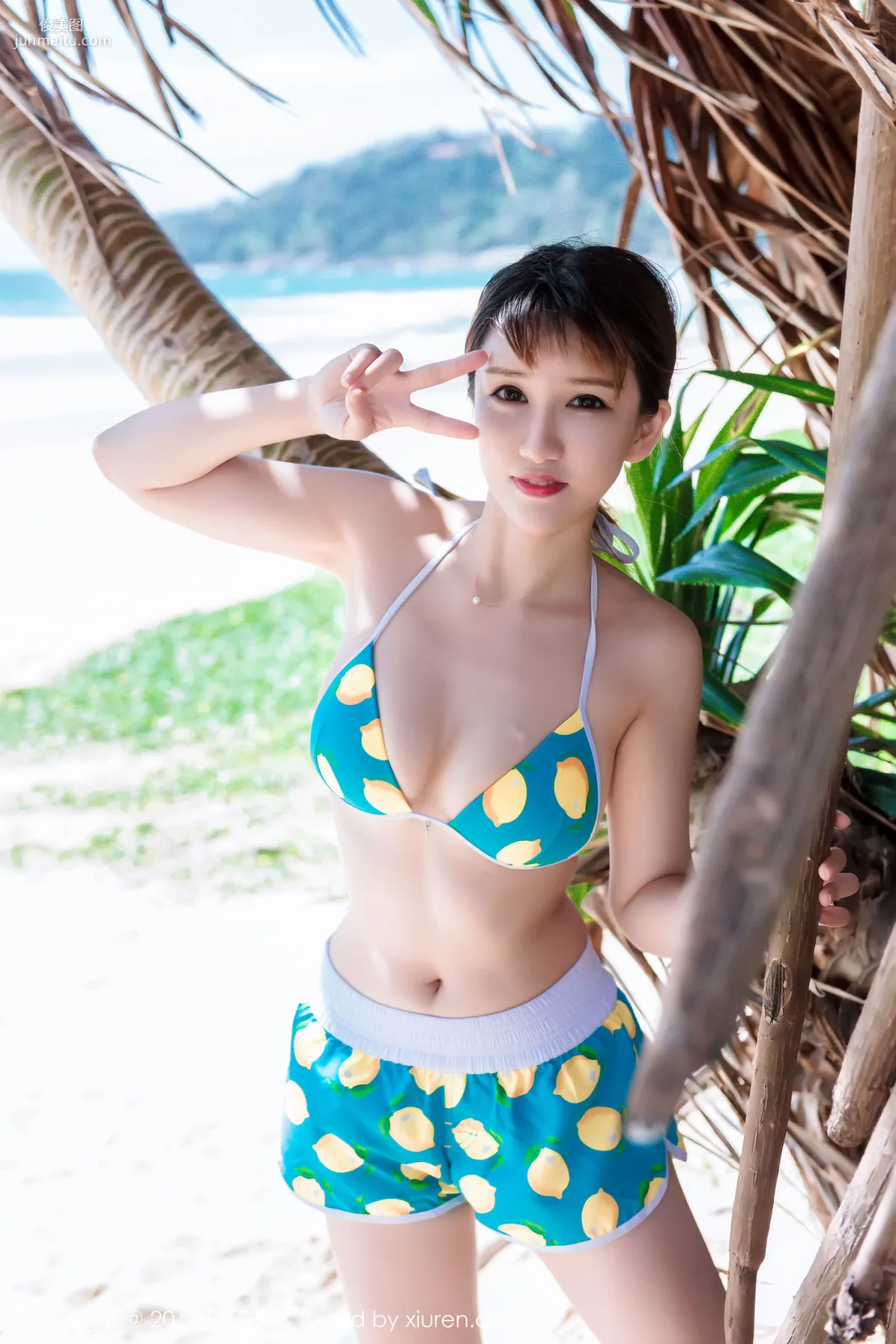 K8 Aojiao Mengmeng Vivian, Swimsuit + High-Cut + Wet Body [DKGirl] Vol.011 Photo Set photo 4