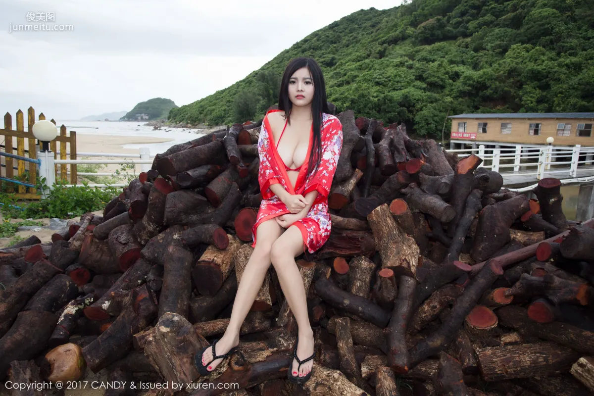 Linmei Huizi Mieko, Outdoor Beach + In-Car Shoot, [Candy] VOL.013 Photo Set photo 10