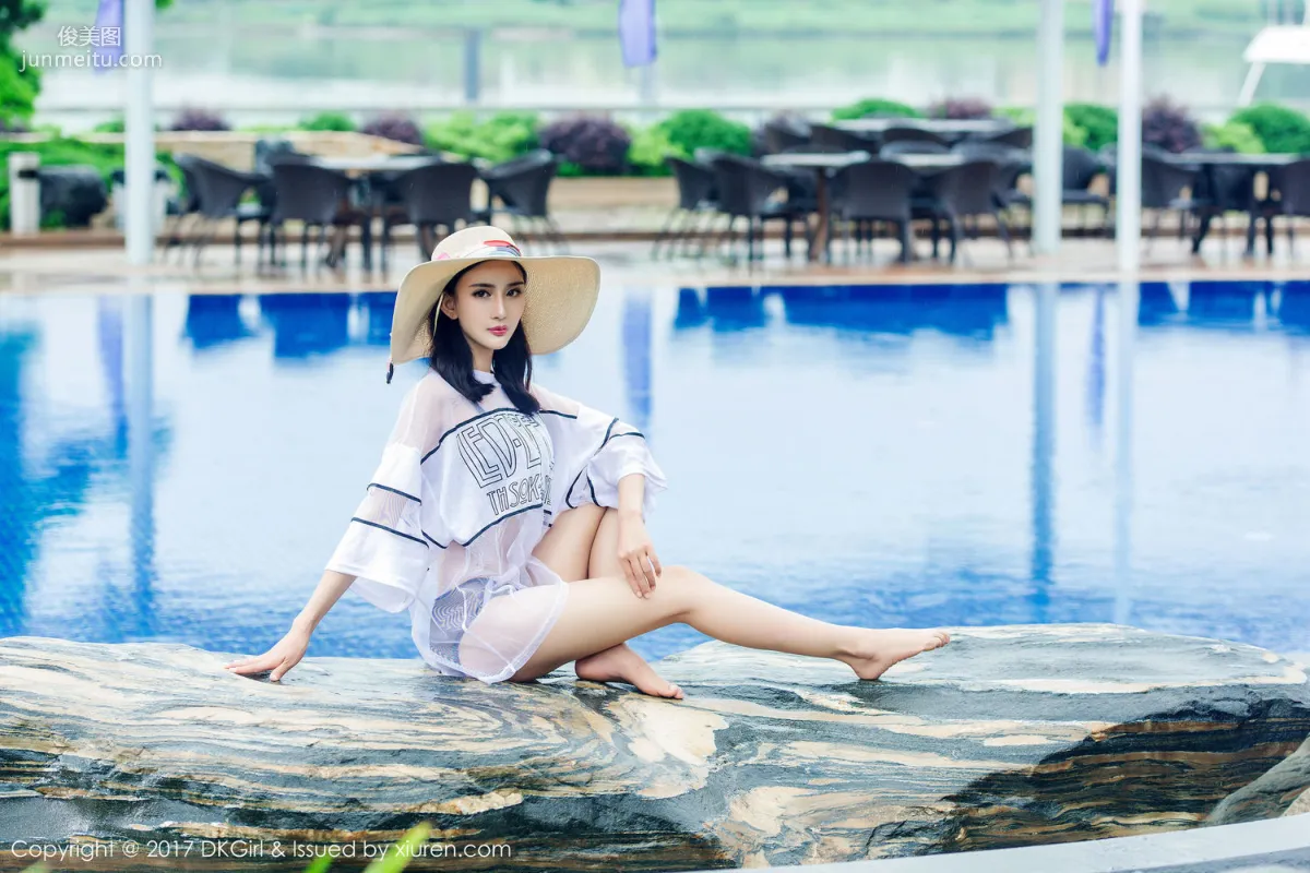 Model Mei Ge, Fresh and Lovely, Beautiful Breasts and Legs, Fashionable and Sexy [DKGirl] VOL.026 Photo Set photo 9